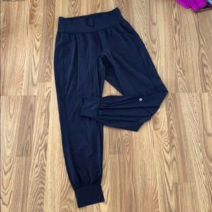 Lulu joggers